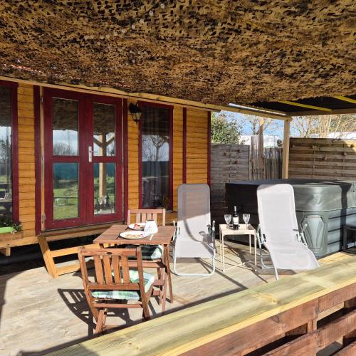 Roulotte couleur in Condom, France