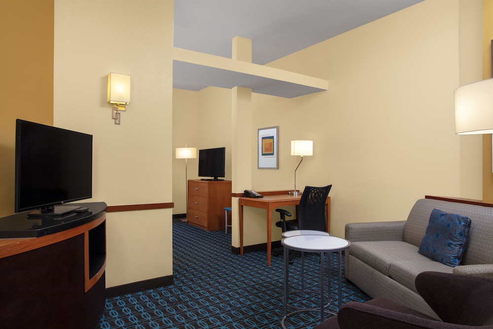 Fairfield Inn & Suites by Marriott Augusta - photo 16