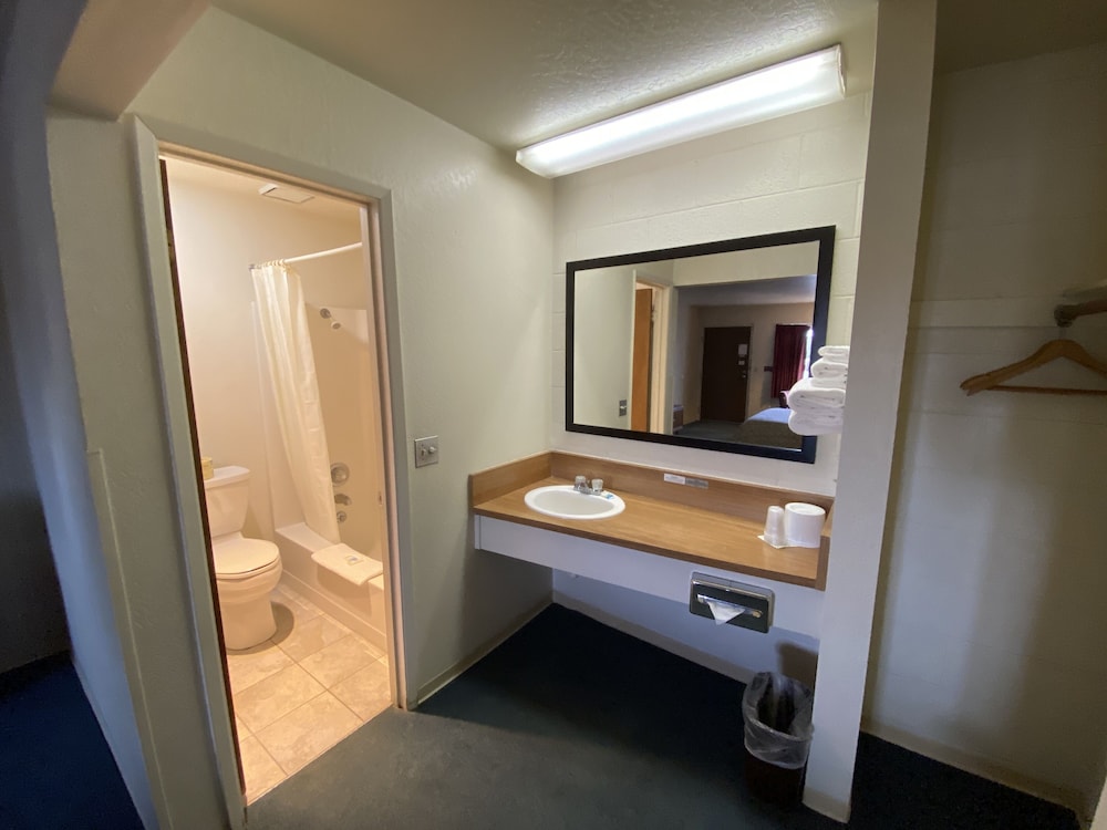 Orland Inn - photo 17