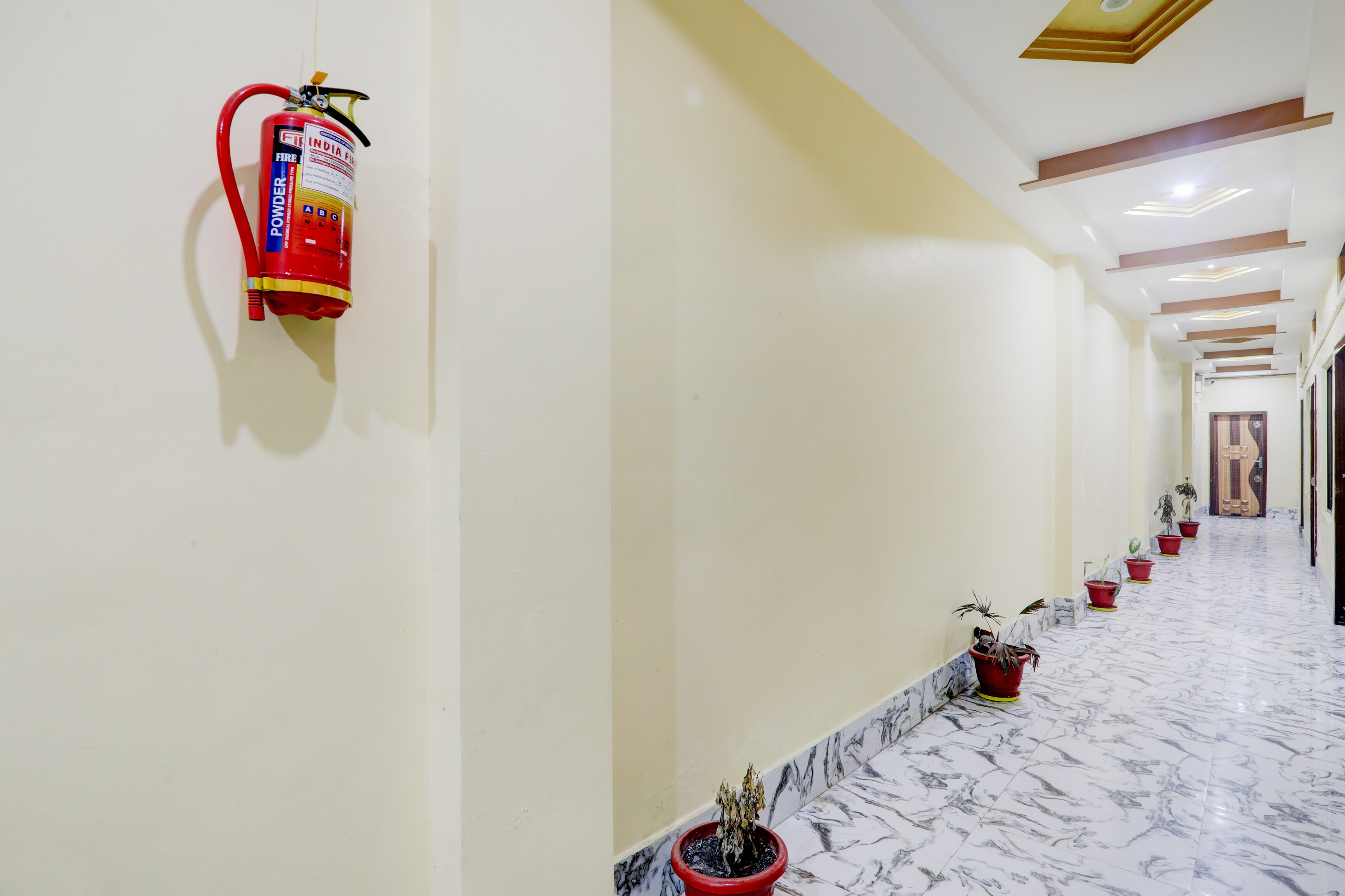 Hotel O By Oyo Siya Ji Palace Guest House And Restaurant — Ajodhya
