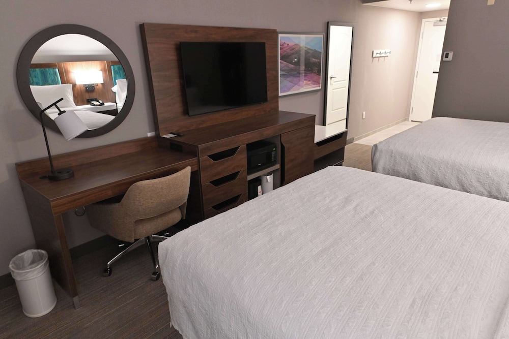 Hampton Inn Milpitas - photo 17