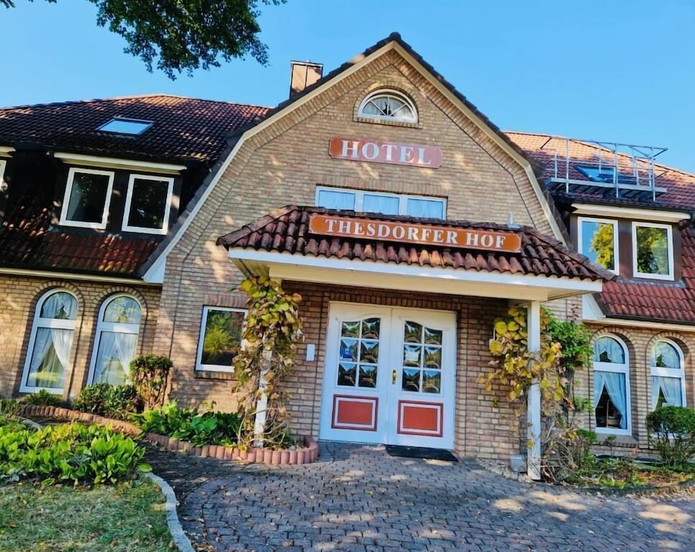 Hotel Thesdorfer Hof in Pinneberg, Germany
