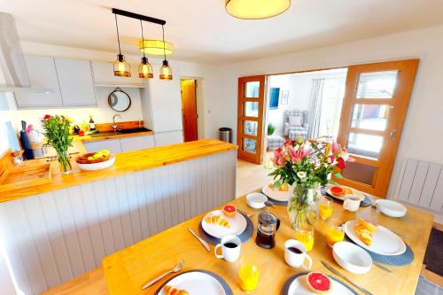 Croyde Secret Garden - last minute hotel in Unknown City