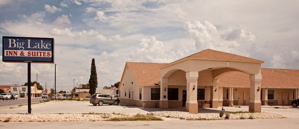 Big Lake Inn & Suites - photo 43