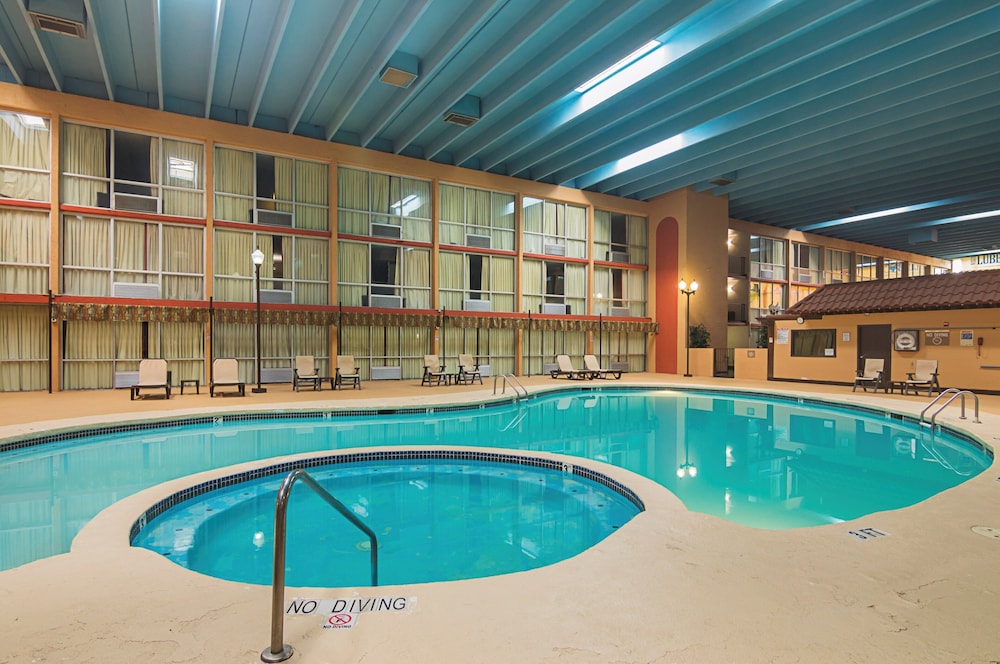 Red Roof Inn Lubbock - photo 15