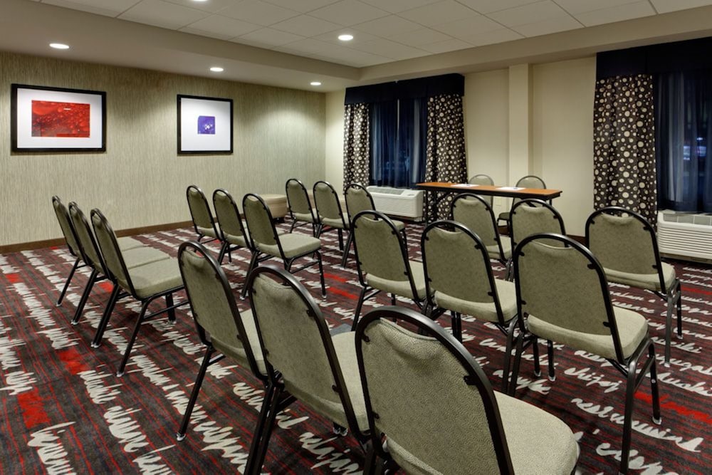 Holiday Inn Express Hotel & Suites York NE Market by IHG - photo 28