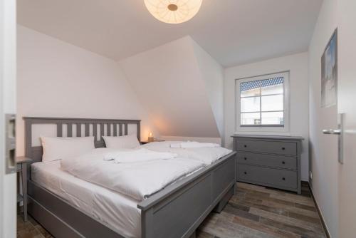 Ferienwohnung Schwanensee — 4-Star Luxury Hotel in Loddin, Germany