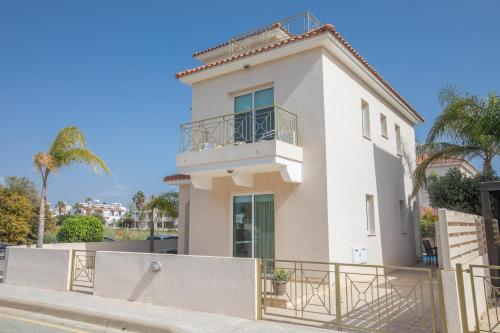 George's Lux Villa