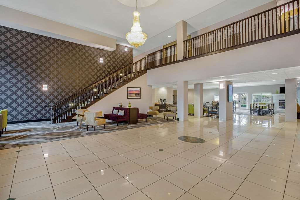 La Quinta Inn & Suites by Wyndham Modesto Salida - photo 7