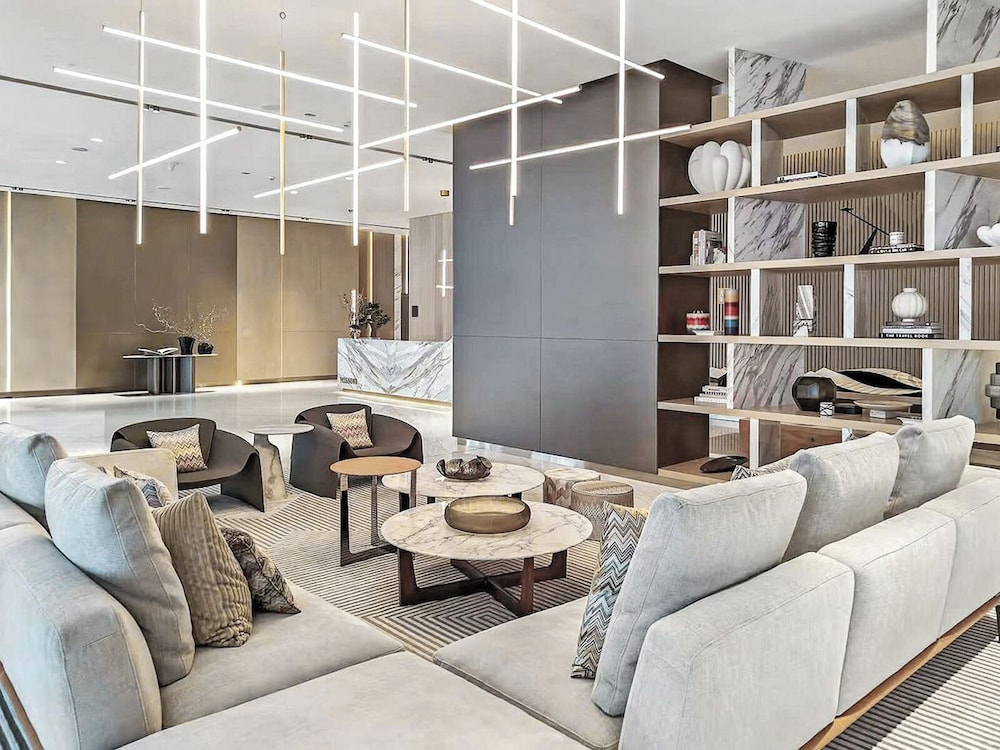 Luxury 2 BR Missoni Building Canal & Pool View — 4-Star Luxury Hotel in Dubai, United Arab Emirates
