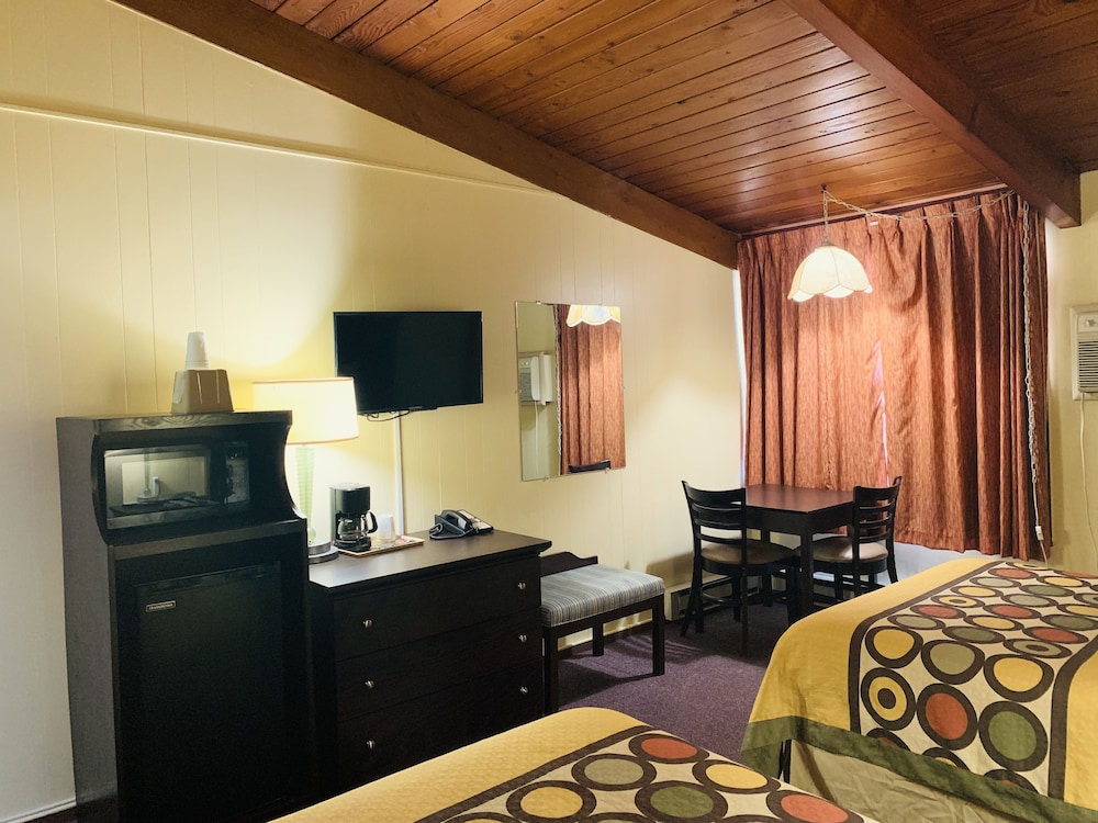 Crossroads Motel - photo 4