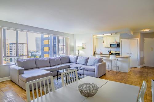 Luxury 2 Bedroom 2 Bathroom Residence Great View — 4-Star Luxury Hotel in Los Angeles, United States