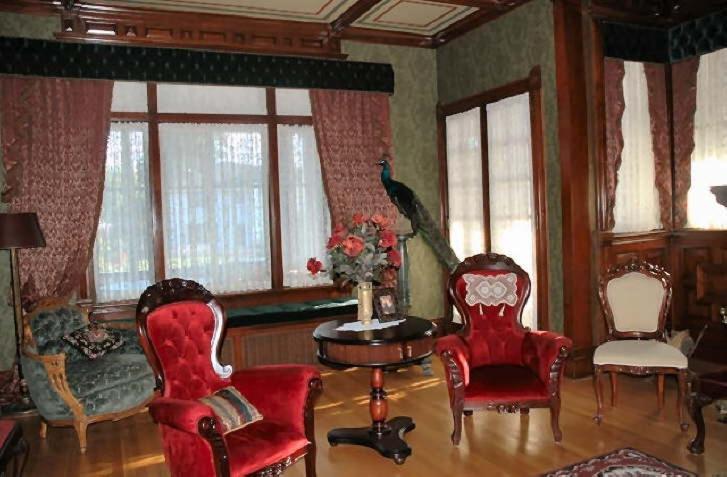 Alexander Mansion Bed and Breakfast - photo 25