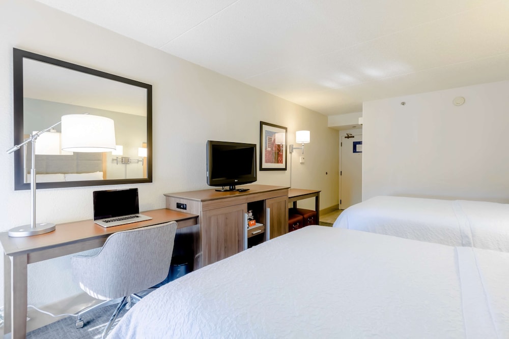 Hampton Inn St. Charles St. Peters - photo 12