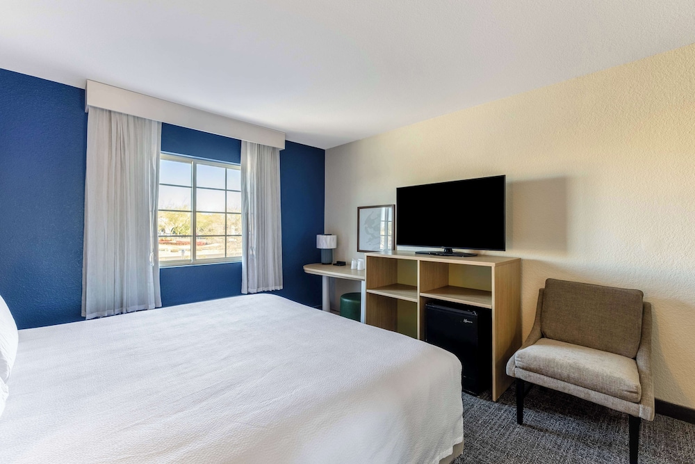 Spark by Hilton Glendale Phoenix North - photo 29