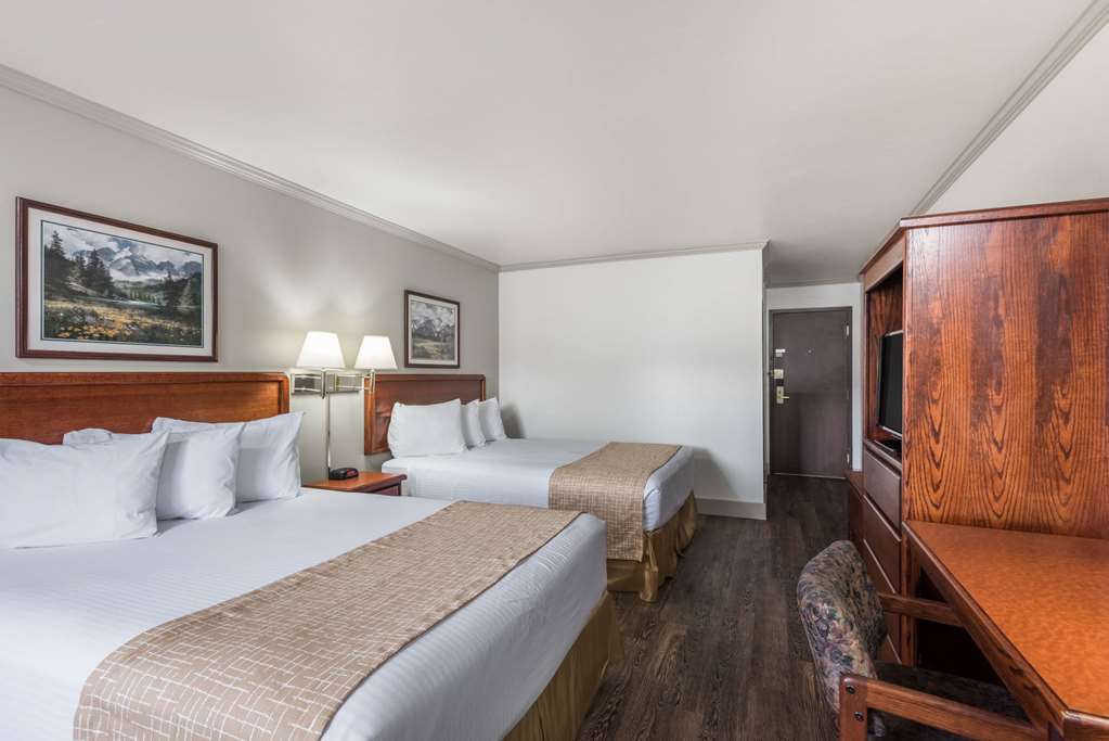 Travelodge by Wyndham Livingston Yellowstone - photo 9