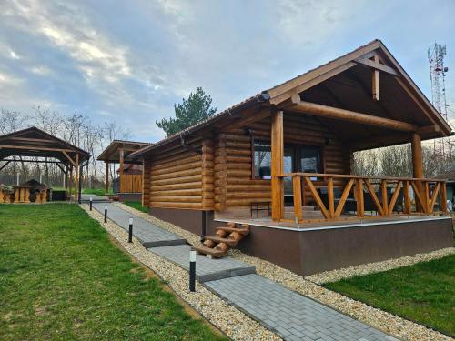 Tóparti Rönkház Vaja — 4-Star Luxury Hotel in Vaja, Hungary