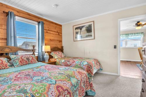 The Beach Fact Oar by Oak Island Accommodations - photo 48
