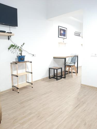 Style Apartment with Courtyard