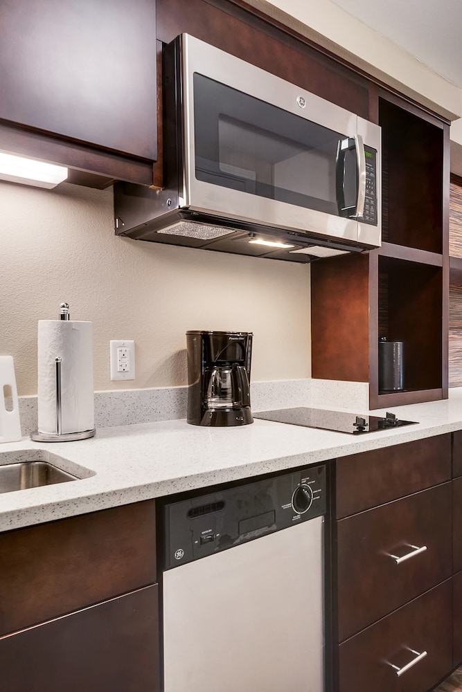 TownePlace Suites by Marriott Kansas City at Briarcliff - photo 6