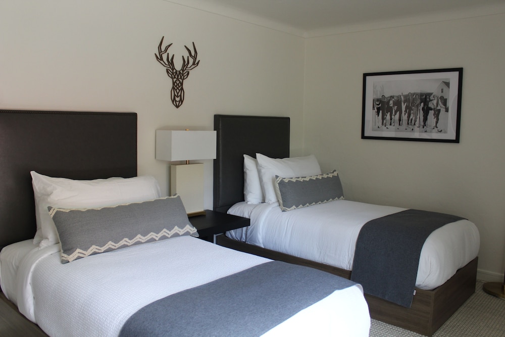Eagle River Inn - photo 11