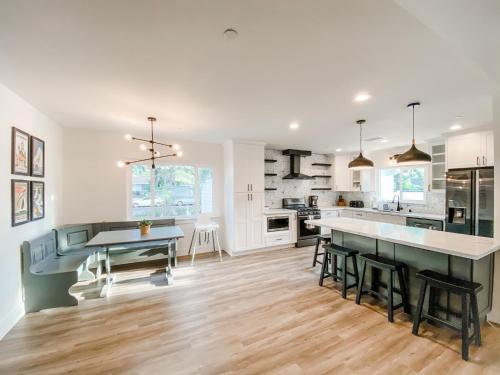 F 23 Rapunzels Tower in Anaheim, United States