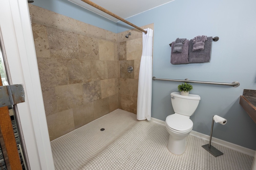 Seaside Oceanfront Inn - photo 121