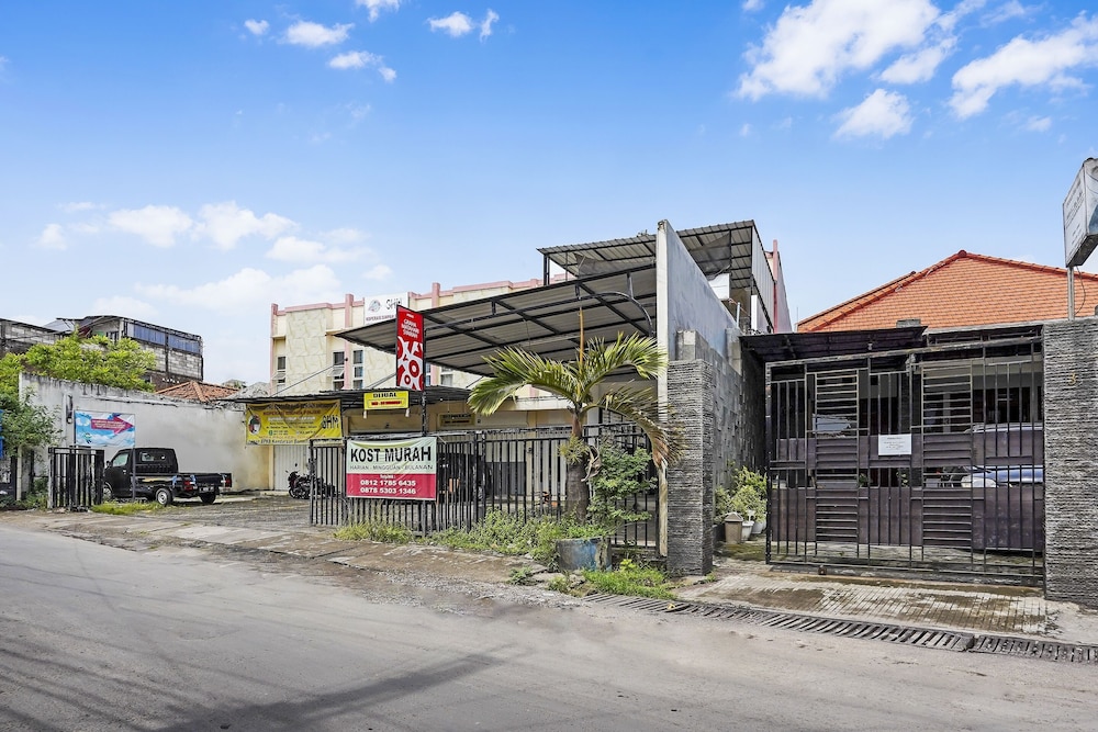 OYO 90842 Graha Matahari Syariah