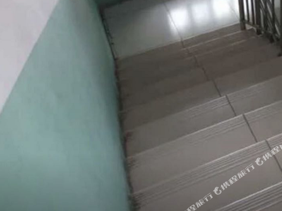 Yize Business Hotel — hotel in Zijinglu