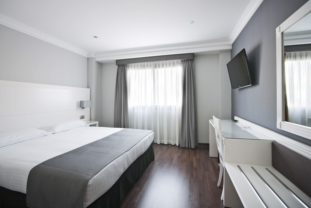 Hotel UVE Alcobendas - carbon neutral hotel in Alcobendas