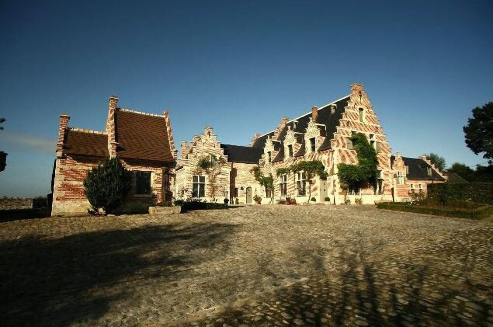 Eyckenmolen B&B — 4-Star Luxury Hotel in Sint-Maria-Lierde, Belgium