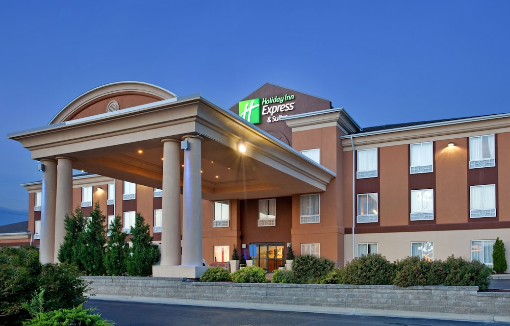 Holiday Inn Express & Suites Lawrence by IHG - photo 35