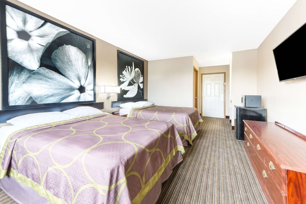 Super 8 by Wyndham Neosho - photo 14