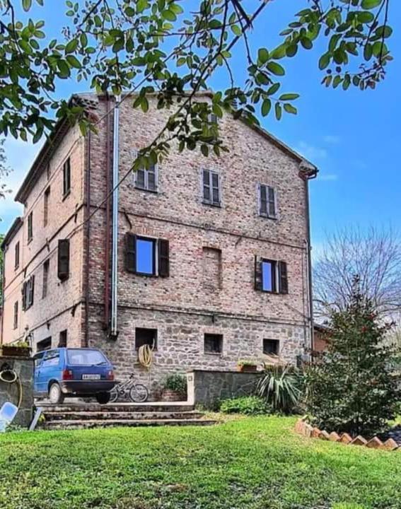 La Cascina di Muttley — 4-Star Luxury Hotel in Monte Castello Di Vibio, Italy