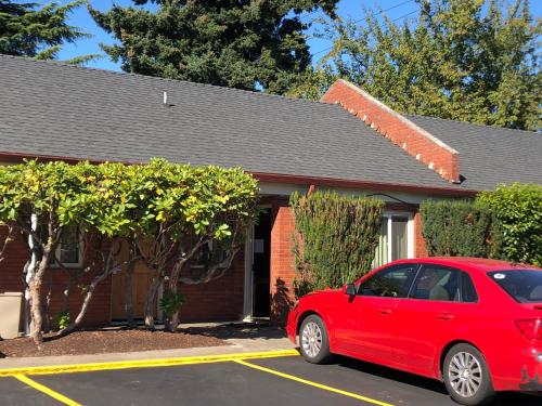 Monticello Motel - photo 16