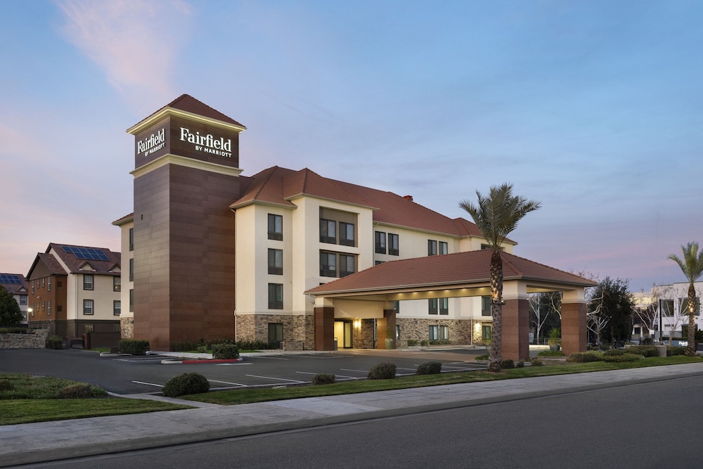 Fairfield by Marriott Fresno River Park - photo 34