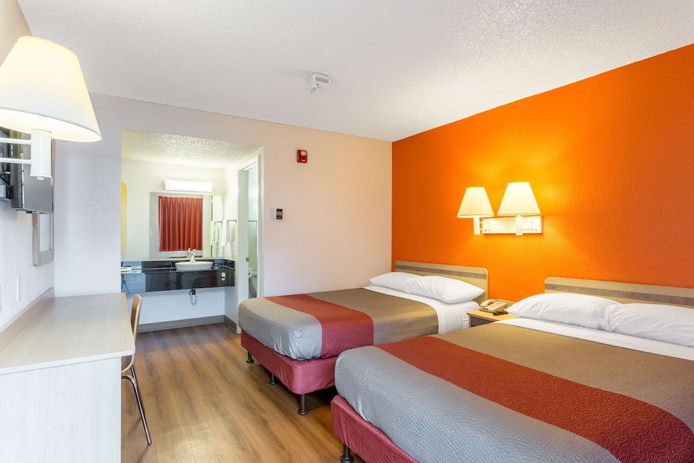 Motel6 Albuquerque NM South Airport - photo 8