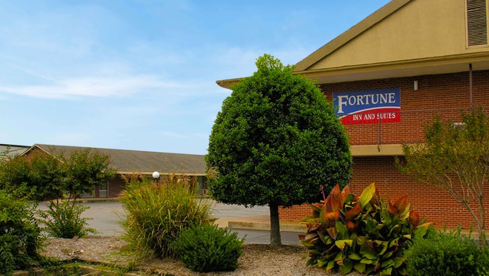 Fortune Inn And Suites Newport - photo 69