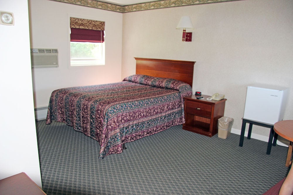 Potsdam Inn - photo 6