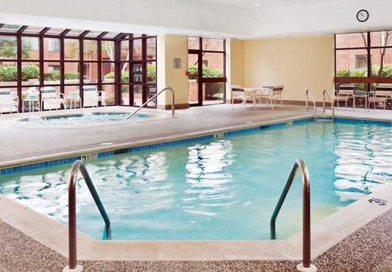 Sonesta Select Boston Stoughton - photo 7