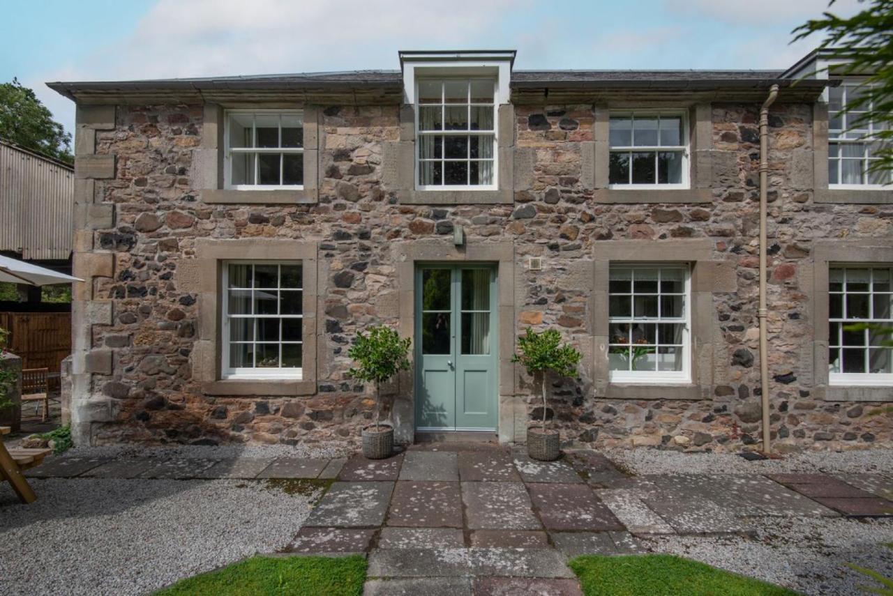 Crailing Cottage — 4-Star Luxury Hotel in Jedburgh, United Kingdom
