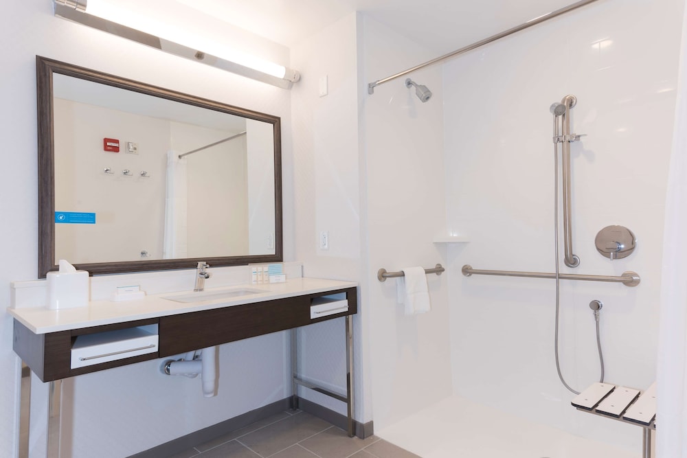 Hampton Inn & Suites Indianapolis Keystone - photo 27
