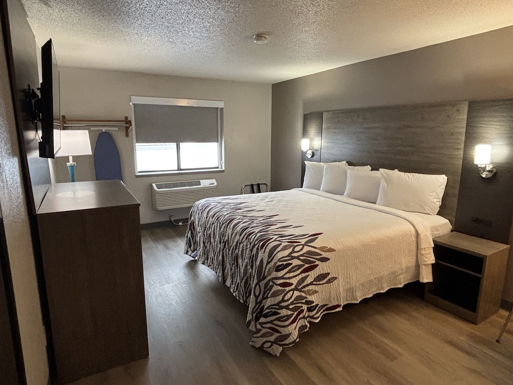 Super 8 by Wyndham Hammond North - photo 17