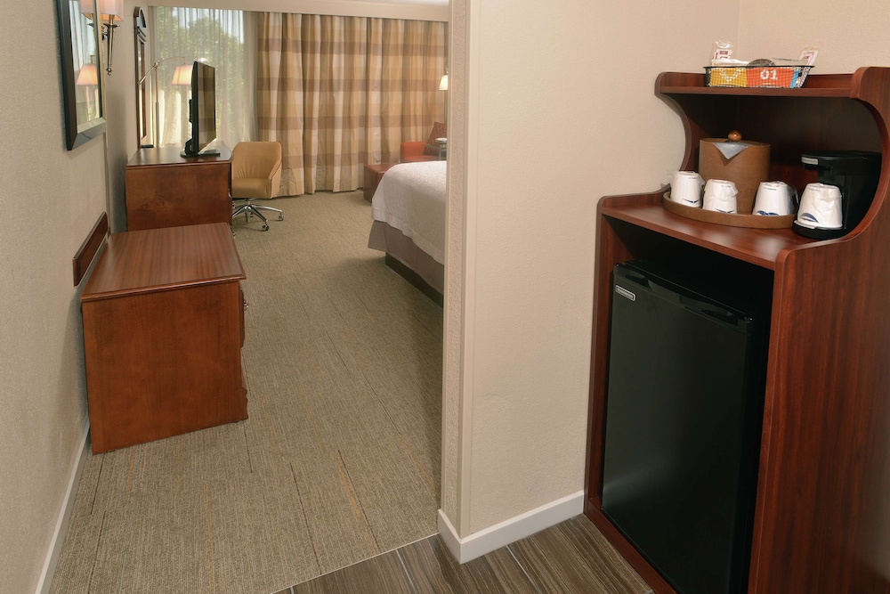 Hampton Inn Springfield South - photo 7
