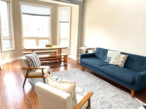 Beautiful Unit CHI in Prime River North top floor — 4-Star Luxury Hotel in Chicago, United States