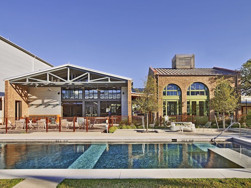 Cavalry Court by Valencia Hotel Collection - photo 33