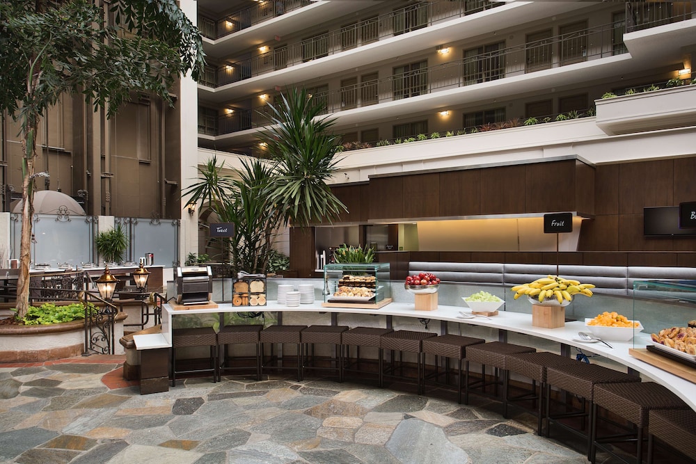 Embassy Suites by Hilton San Francisco Airport Waterfront - photo 41