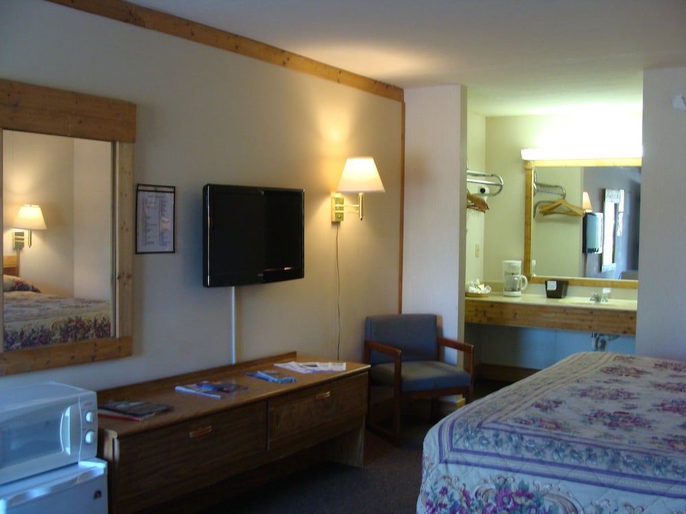 Chatuge Mountain Inn - photo 6