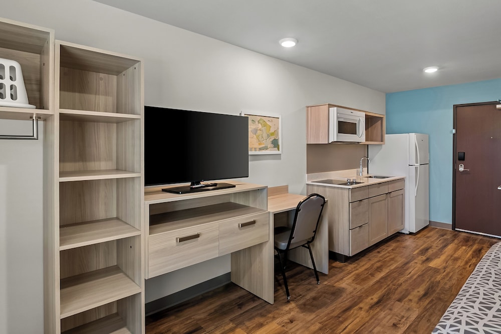 Woodspring Suites Newington Hartford South - photo 15