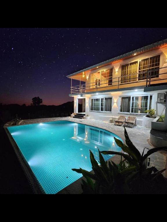 The Riverside Estate 3Bedroom Private Pool Villa in Udaipur — 4-Star Luxury Hotel in Udaipur, India